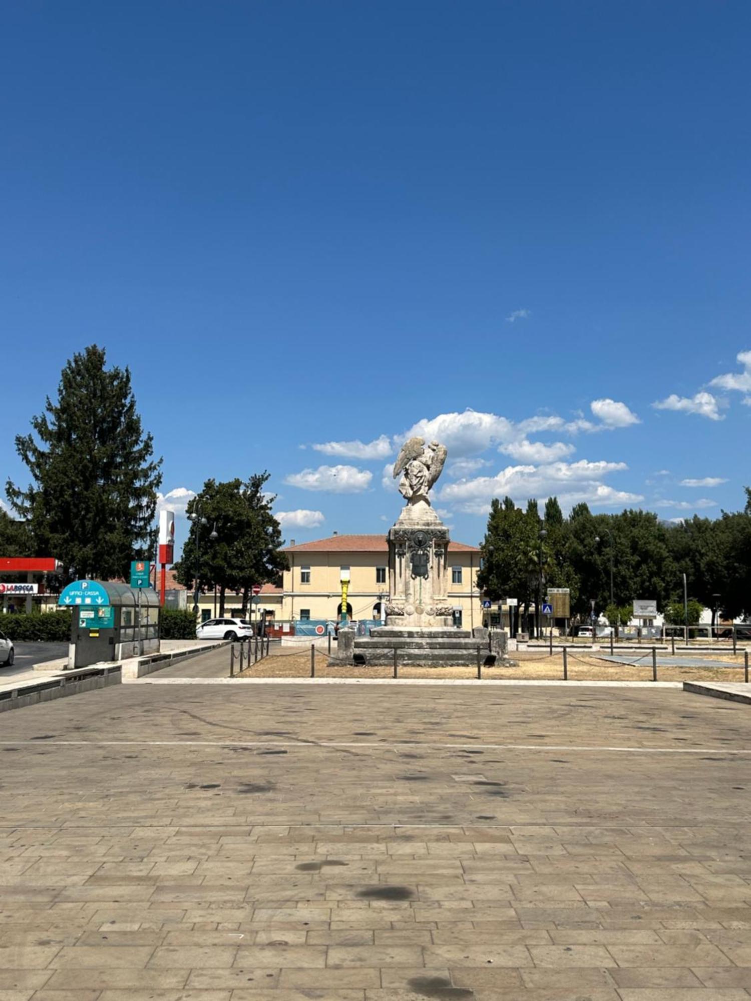 Clarissa Guest House Via Di Mezzo 194 Rieti Esterno foto