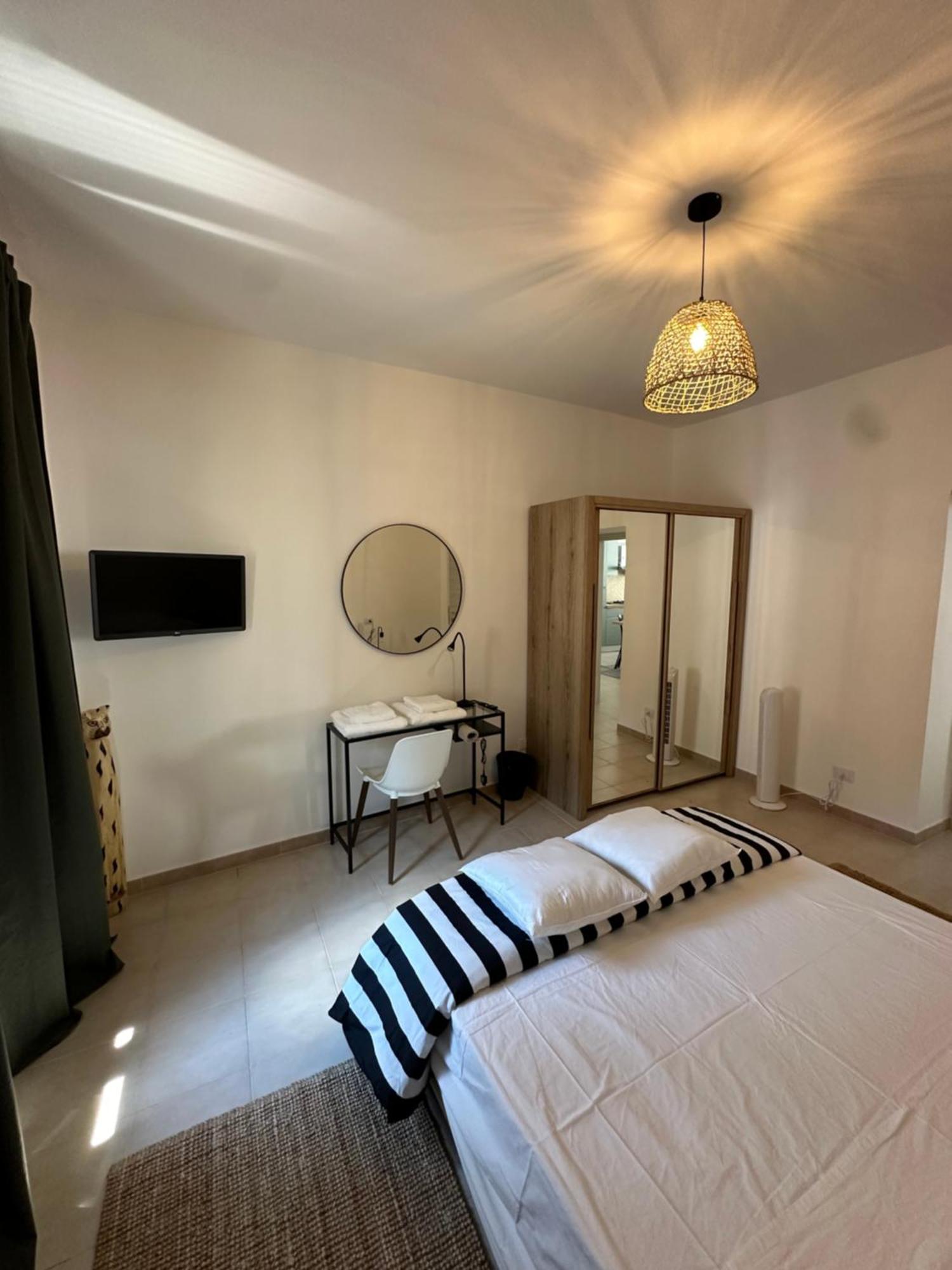 Clarissa Guest House Via Di Mezzo 194 Rieti Esterno foto